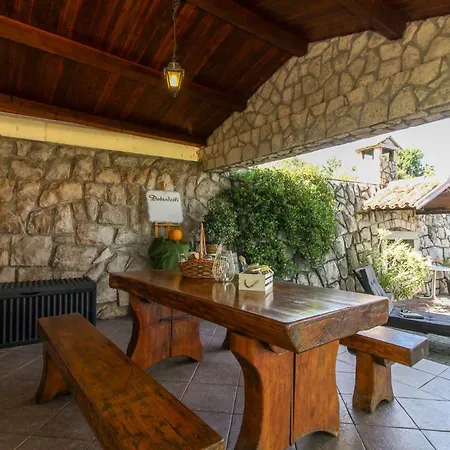 Tatil Evi Roza In Sveti Bartol *